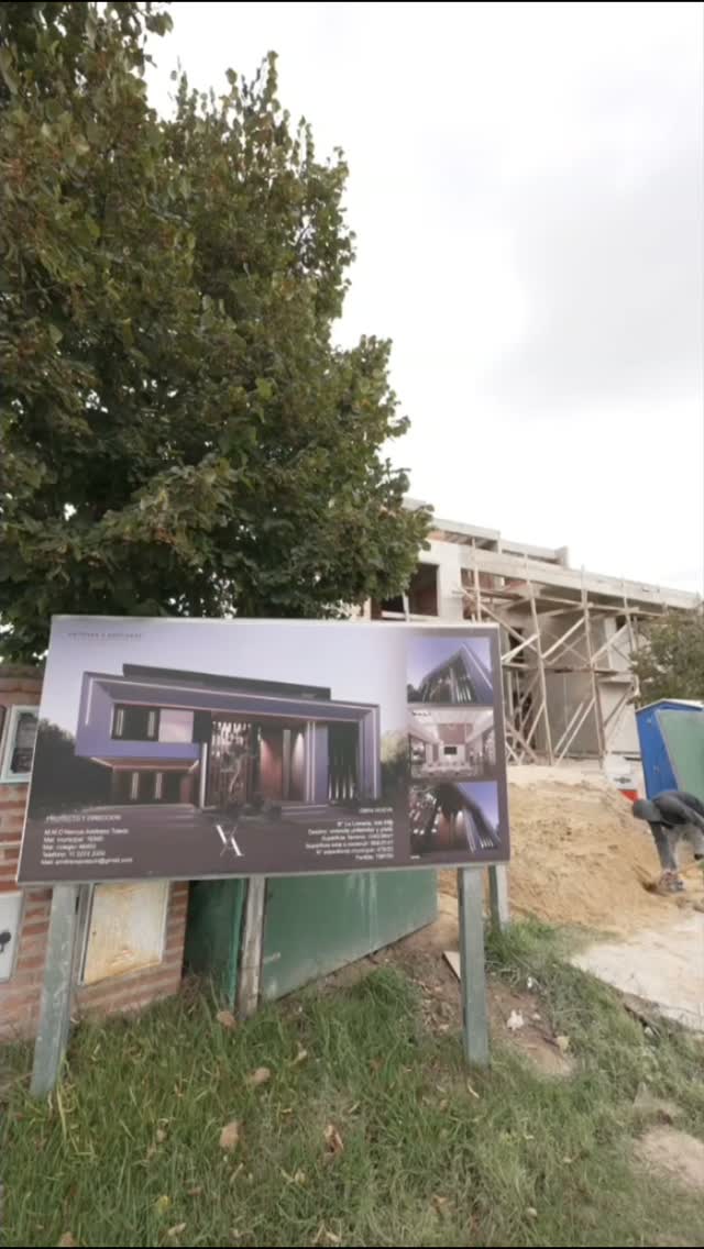 Cartel de obra del estudio en Barrio La Lomada